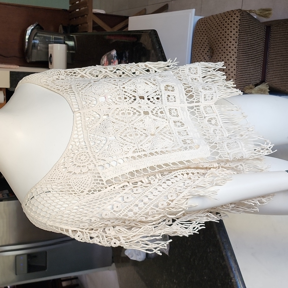 Ivory accessory top